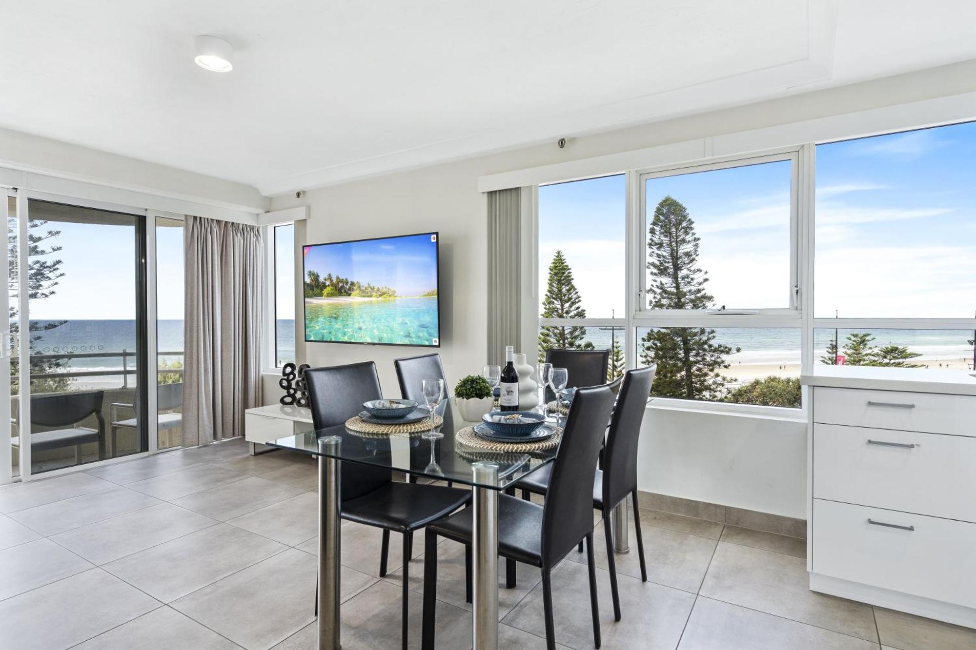 Stunning Ocean Views In 2 Bedroom Unit At Zenith - Q Gold Coast